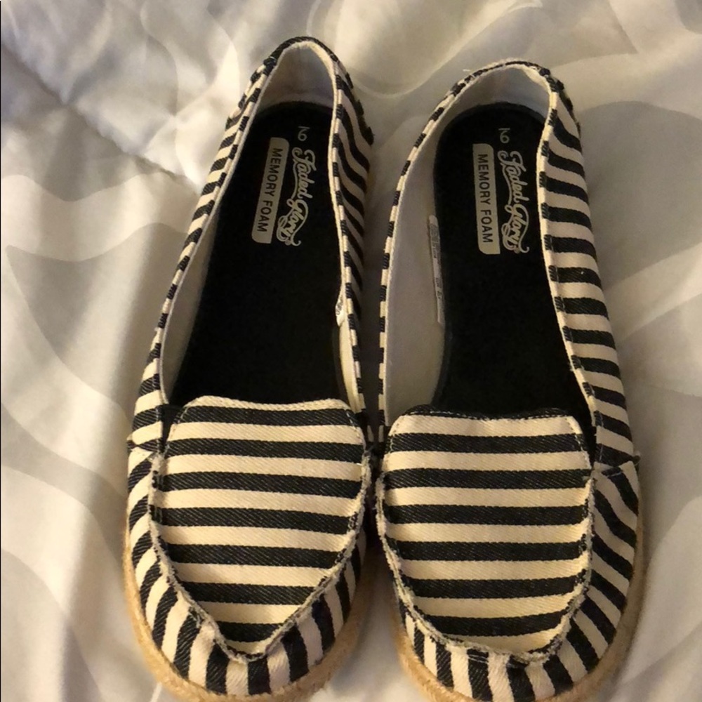 Comfortable walking shoes
